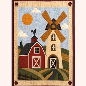 Könnte beinhalten: Ein rechteckiger Quilt mit einer ländlichen Szene, die eine rote Scheune, eine Windmühle und eine schwarze Wetterfahne in Form eines Hahns zeigt. Das Motiv umfasst grüne Hügel, eine gelbe Sonne und weiße Wolken vor einem hellblauen Himmel.
