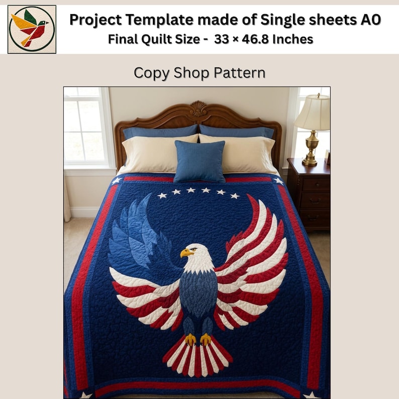 Puede incluir: Un edred&oacute;n azul marino con un dise&ntilde;o de &aacute;guila patri&oacute;tica, con rayas rojas y blancas y alas azules. El edred&oacute;n mide 83.8 x 118.9 cm. El texto "Copy Shop Pattern" es visible.