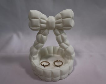 Puffy Bow Jewelry holder