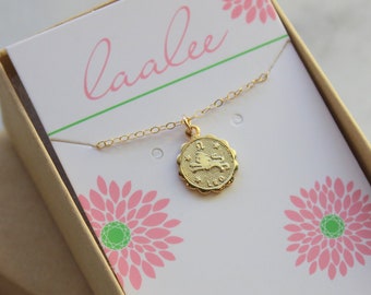 Leo, Leo Ketting, Gold Leo Sieraden, Leo Coin Ketting, Leo Zodiac Ketting, Leo Celestial Sieraden, Leo Astrologie Cadeau, augustus Verjaardag Cadeau