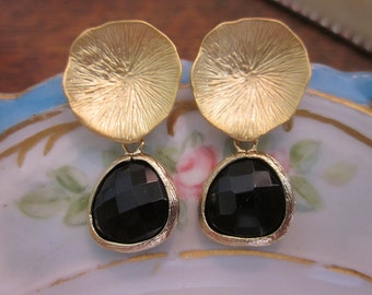 Black Onyx Earrings with Gold Mushroom Coral - Bridesmaid Earrings - Bridal Earrings