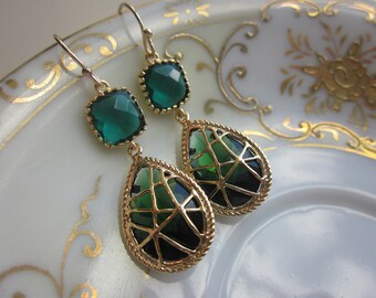 Emerald Green Earrings Gold Twisted Design - Bridesmaid Earrings Wedding Earrings Bridal Earrings