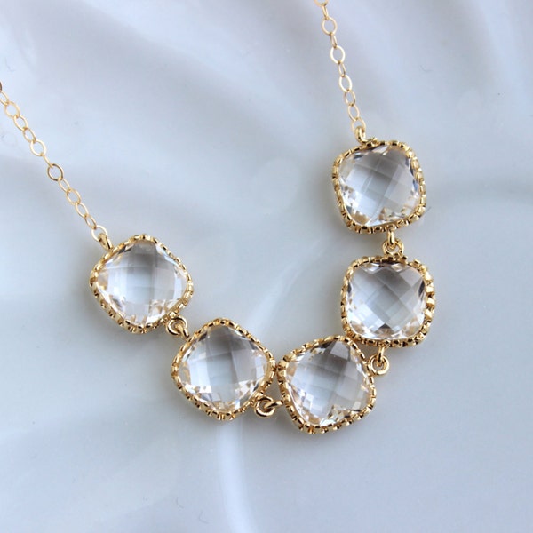 Elle necklace clear