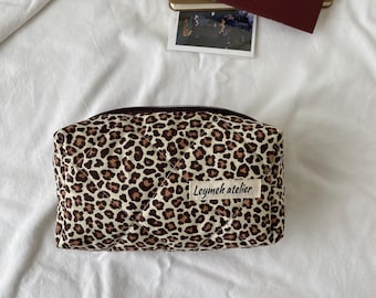 Quilted Leopard Print Makeup Bag, Padded Zipper Cosmetic Pouch , Leo Kosmetiktasche, Trousse de toilette