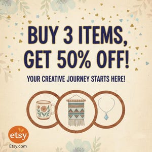 Peut inclure: Graphique promotionnel Etsy avec le texte &laquo;&nbsp;ACHETEZ 3 ARTICLES, OBTENEZ 50&nbsp;% DE R&Eacute;DUCTION&nbsp;!&nbsp;&raquo; et &laquo;&nbsp;VOTRE VOYAGE CR&Eacute;ATIF COMMENCE ICI&nbsp;!&nbsp;&raquo;. L'image pr&eacute;sente une tasse, une tenture murale et un collier dans des cadres circulaires.