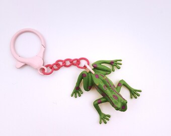 Llavero de rana / Llavero de juguete reutilizado / Colgante de bolso de rana reciclado / Regalo de rana original / Accesorio reciclado único / Llavero divertido