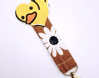 Llavero de pato hecho a mano, lindo llavero de pato amarillo, dije de tela, llavero de margarita, lindo adorno para bolso, regalo para amantes de los patos