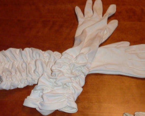 Vintage Ruched Long White Gloves - image 2