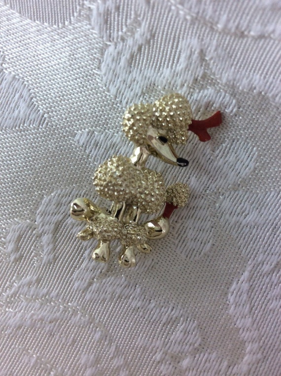 Little kitschy poodle pin - image 5