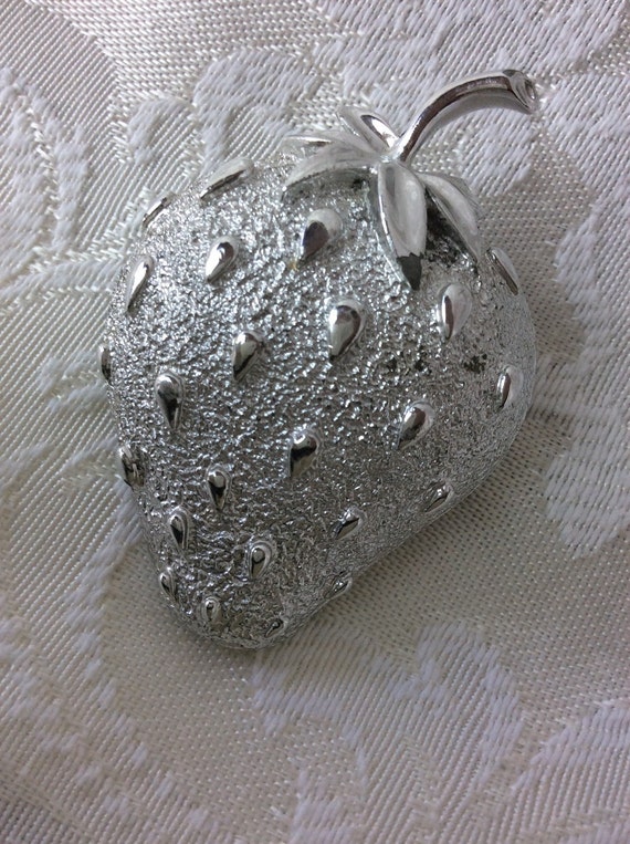 Sweet signed silver strawberry brooch 