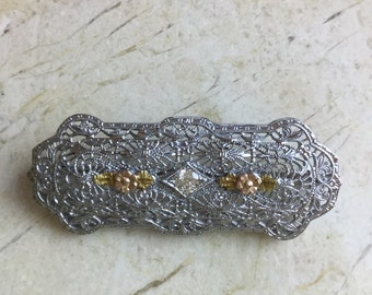 10k white gold Victorian brooch with diamond