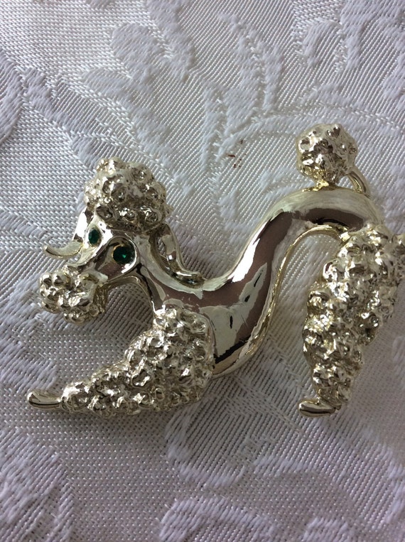 Perky poodle brooch kitsch