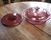 Corning Vision Round Ribbed 1.5 Qt Casserole w Pyrex and Plastic Lid Cranberry