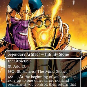 Puede incluir: Una carta coleccionable titulada The Mind Stone que muestra a un personaje de piel morada con un casco dorado y un guantelete dorado con un centro brillante. El texto de la carta incluye Legendary Artifact, Infinity Stone y reglas de juego.