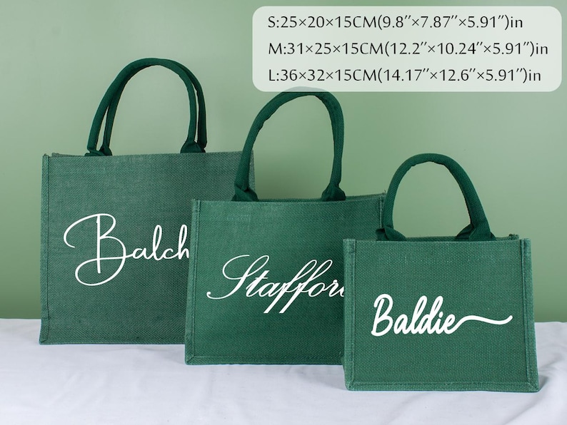 May include: Three green jute tote bags with white cursive text. The bags are different sizes: S (25x20x15cm), M (31x25x15cm), and L (36x32x15cm). The bags have matching green handles. The text on the bags reads "Balch", "Stafford", and "Baldie".