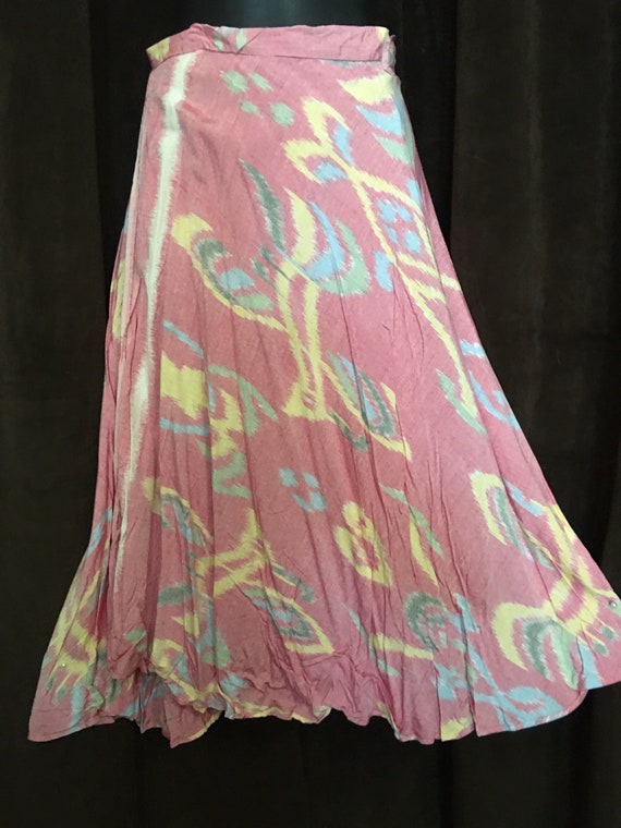 Indonesian wrap around skirt. Traditional fabric,… - image 1