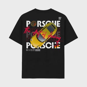 Coche deportivo europeo amarillo, camiseta Top Down Auto, camiseta Art of Driving, streetwear para amantes de los coches