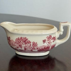 Villeroy & Boch Rusticana Mini Gravy Boat, Red Transferware Sauce Pitcher, Cottagecore Kitchen Decor, Vintage Farmhouse Tableware
