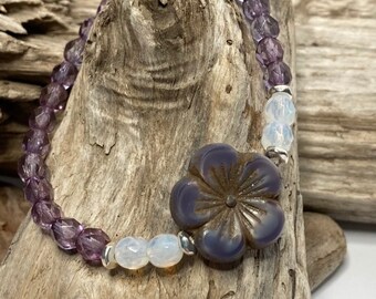 Purple Spring Flower Bracelet with White Fire Polish, Czech Glass Jewelry, Spring Stretch Bracelet, Womens Bracelet, Gift for Her