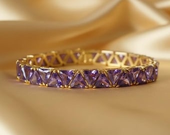 Bransoletka z niebieskim tanzanitem i diamentami: ręcznie robiona bransoletka tenisowa z 14-karatowego złota z zawieszkami w stylu vintage z diamentami w delikatnej 14-karatowej żółtej złocie dla kobiet