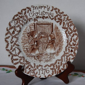 Merry Christmas 1976 Norma Sherman Royal Crownford Plate