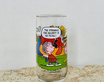 Struggle for Security Camp Snoopy Collection Glass Tumbler McDonald's 1983