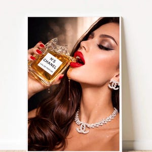 Póster de perfume de cóctel de lujo inspirado en Chanel - decoración de pared - lámina enmarcada imagen 2