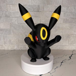GrumpyMon Umbreon Sammler Figur, Lizenziertes Ahorn 3D Design, Display Statue, Gamer Regal Dekor