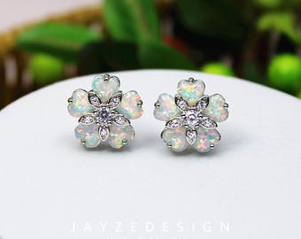 Örhängen med fem blommor i kluster, vita opalblommor, läckra smycken i cottagecore-stil, nyckfull present till kvinnor