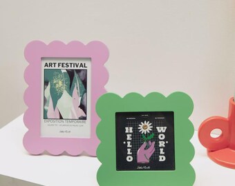 Petal picture frame, standing or hanging, square - wave shape, table decoration, wall decoration - eclectic retro dopamine decor, living room, kitchen