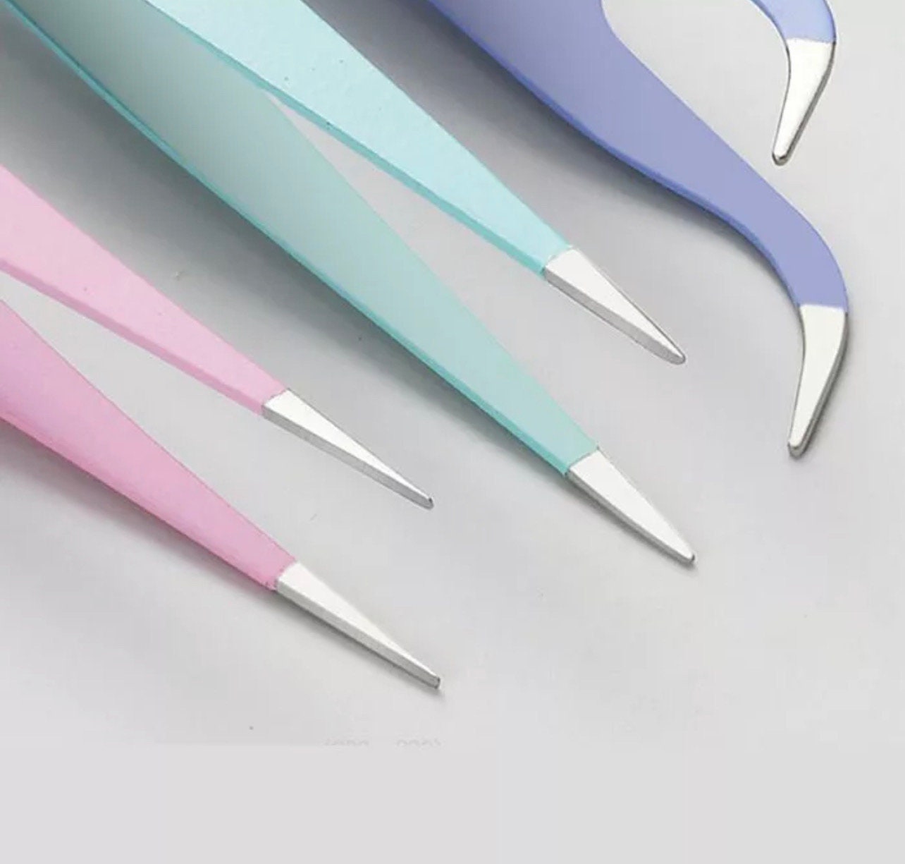  HARFINGTON 5pcs Sticker Tweezers for Crafting 4.53 Curved Tip  with Spring Plastic Tweezers Craft Tweezers for Stickers, Scrapbooking,  Eyelash Extensions, White : Beauty & Personal Care