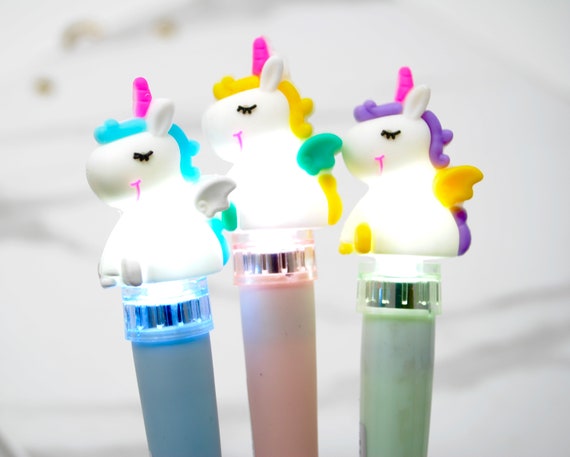 Stylo LIGHT Licorne Stylo lumineux licorne Cadeaux mignons pour enfants  Cadeaux d'anniversaire Licorne Fournitures scolaires pour la rentrée Stylos  fantaisie kawaii -  Canada