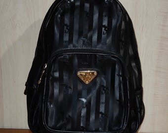 Maison Mollerus Schweizer Vintage Rucksack | Schwarzes Monogramm Vinerus Canvas | Goldfarbene Hardware riri Reißverschlüsse | Seltene Sammler Luxus Tasche
