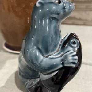 Vintage Poole keramik öringfigur, blå delfinglasyr, dekor från mitten av århundradet