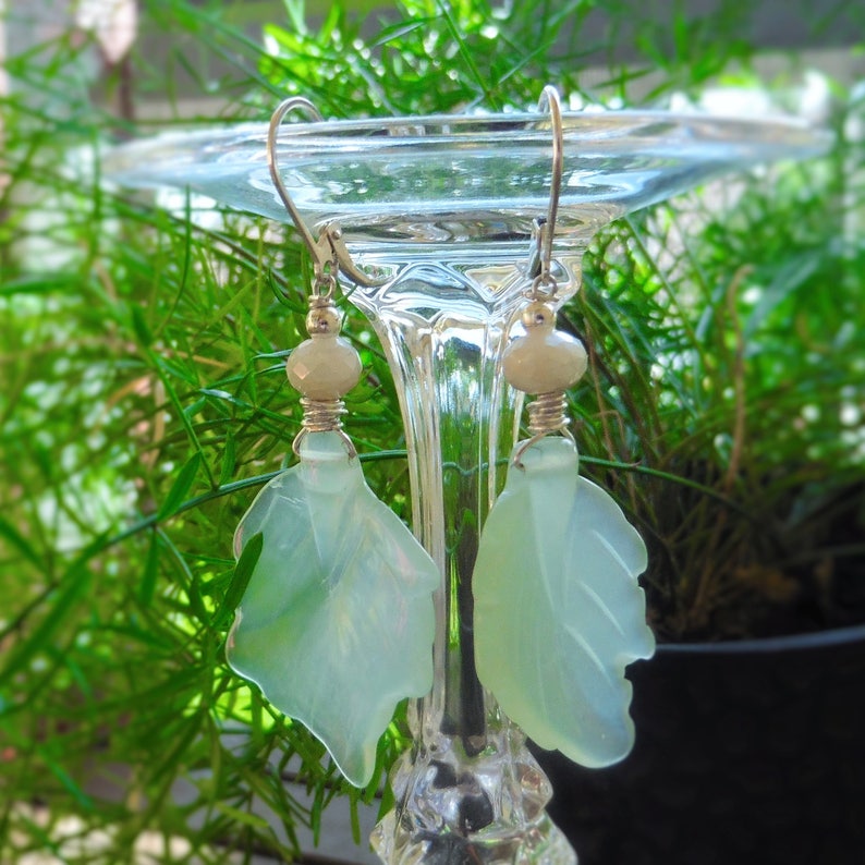 Green Summer Pretty New Jade Dangle Earrings Hand Made 925 Solid Silver.
