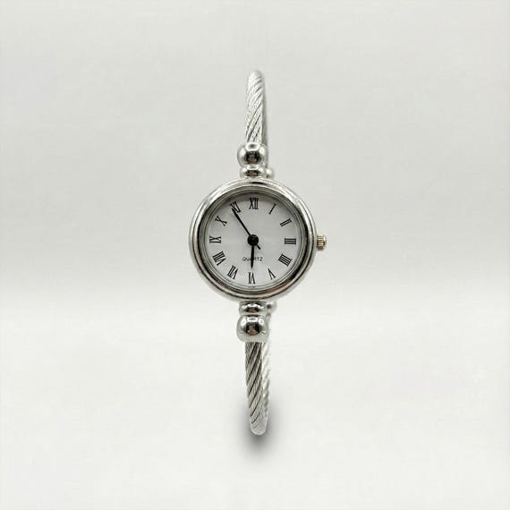 Vintage Silver Women display picture 1