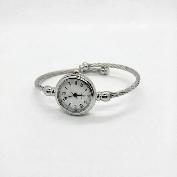 Vintage Silver Women display picture 3