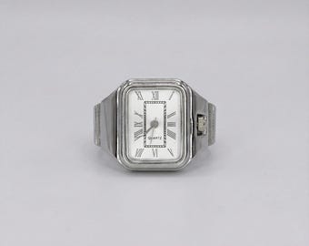 Vintage Silver Women’s Ring Watch – Rectangular Design with Roman Numerals – Stainless Steel Band – Quartz Movement