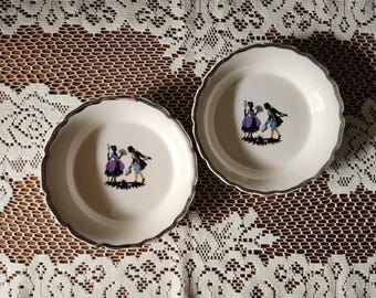 Vintage Canonsburg Pottery Berry Bowls – Silhouette Couple, Scalloped Platinum Trim