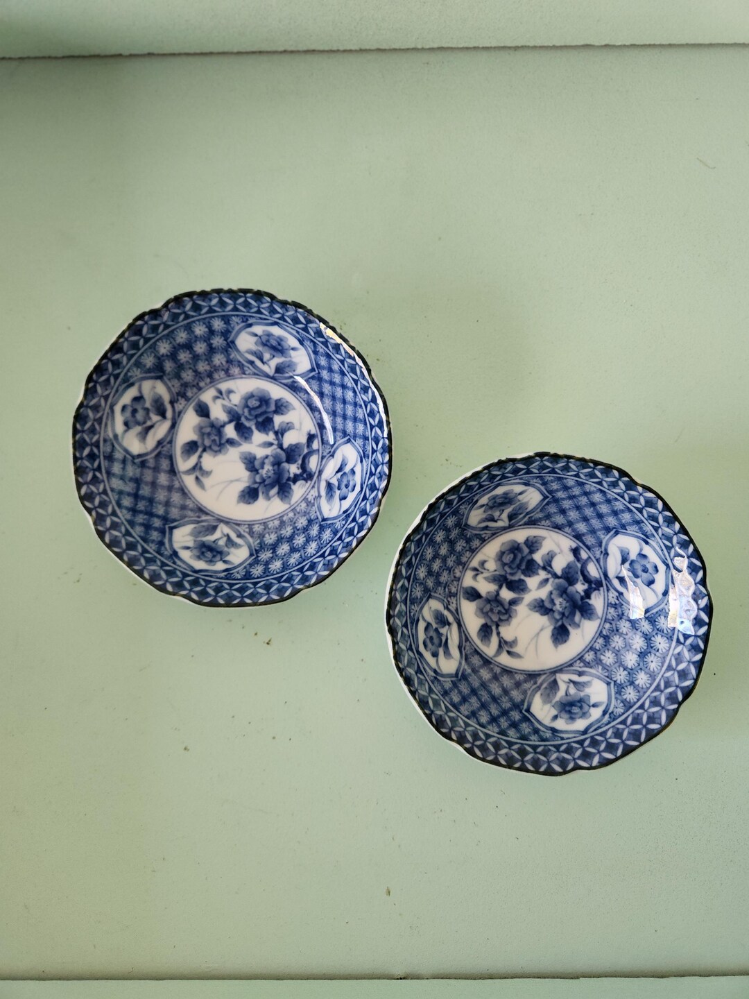 Photo inspiration: Gallery Detail: Vintage Takahashi San Francisco Blue White Floral Porcelain Small