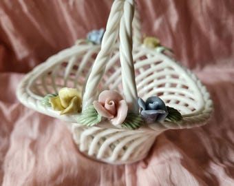Vintage Floral Porcelain Lattice Basket – Miniature Woven Dish with Pastel Roses