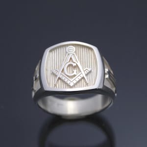 Masonic Ring in Sterling Silver ~ Style 006