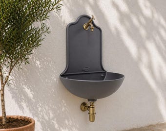 New Outdoor Wall Fountain Made in Italy – Modern Wall Fountain Model in Aluminum for Garden, Patio, Courtyard and Outdoor Decor Home