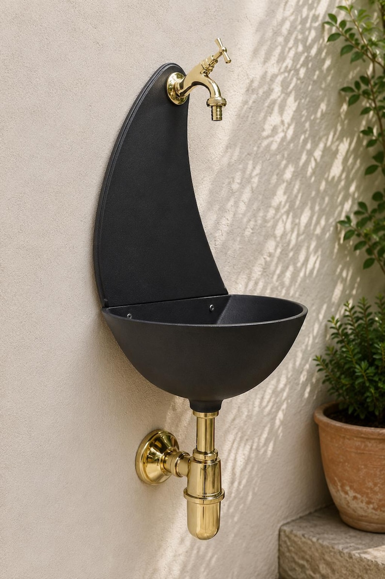 Luna Wall Fountain – Aluminum Garden Fountain with Brass Tap and Siphon | Made in Italy | Outdoor Wall Fountain Ottone Lucido