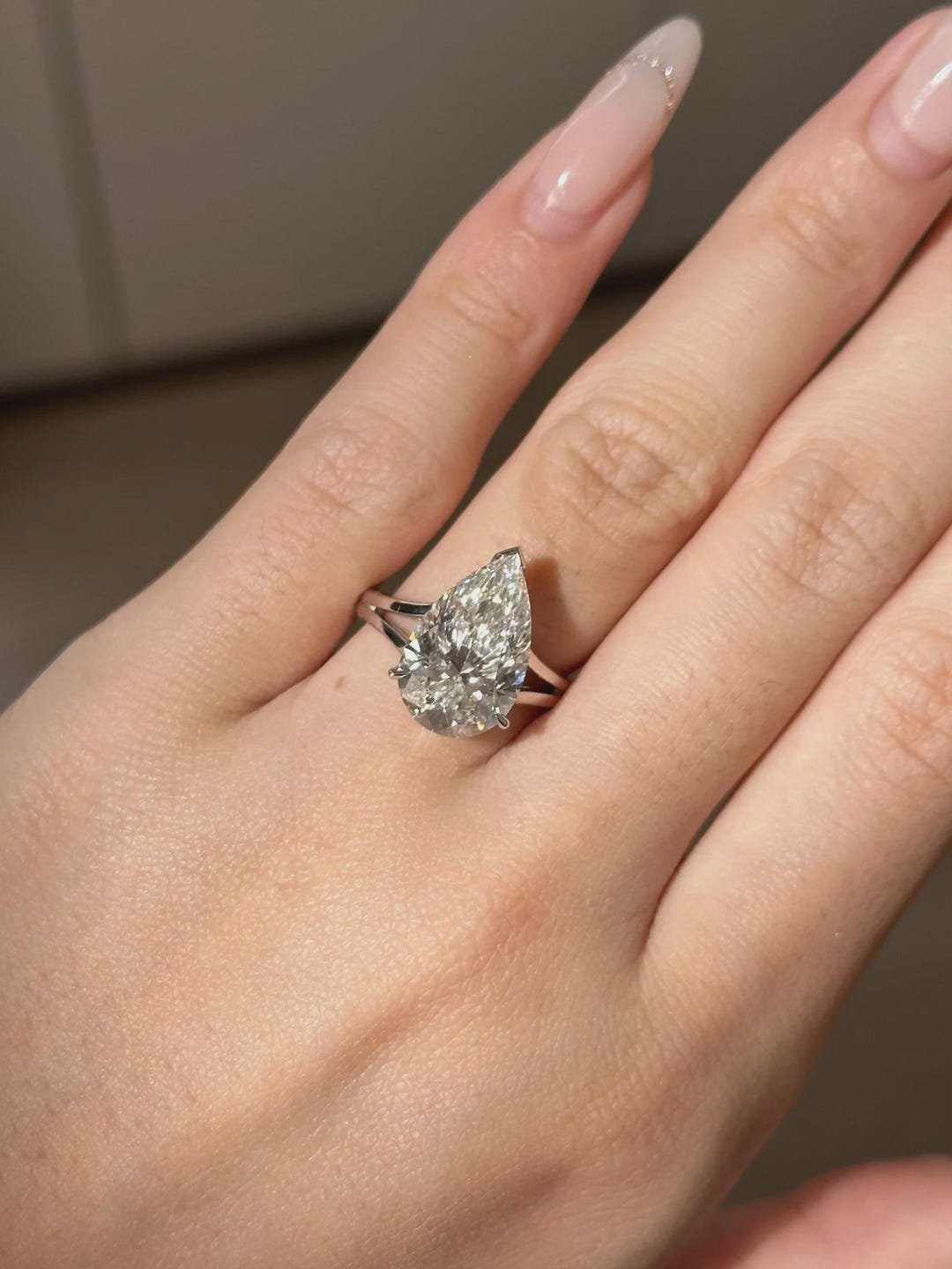 5 Carats Pear Cut Lab Grown Diamond Ring With Split Shank Setting IGI ...