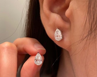 2 Carat Pear Lab Grown Diamond Earrings Elegant Drop Stud Fine Jewelry Luxury