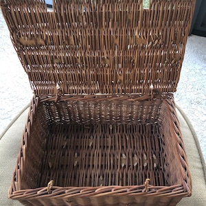 Vintage Primitive Twig Basket Rustic Country Farmhouse Large Picnic Basket 18 x 14 x 5 Parisan Decor