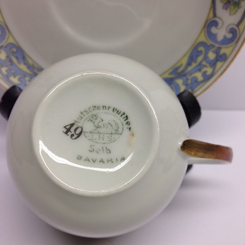 Hutschenreuther Selb Bavaria German Demitasse Cup