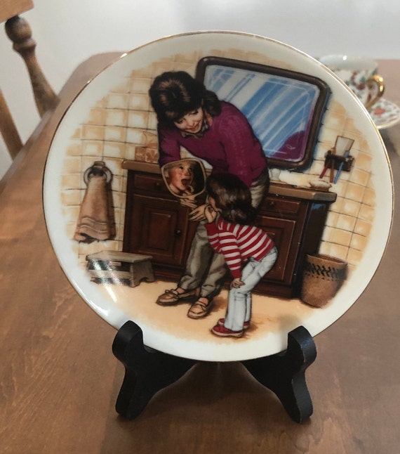 Avon Special Memories Collection Tom Newsom Plate a New Tooth 5 
