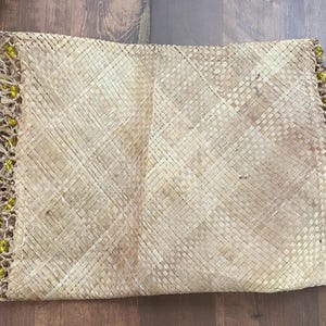 Tonga Ta&#39;ovala 1960 Tongan Waist Mat Very Special Guest Lauhala SMALL  Childs 46&quot; x 15&quot; Special Event Beautiful Yellow Beads
